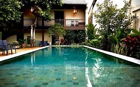 Villa Phra Sumen Bangkok